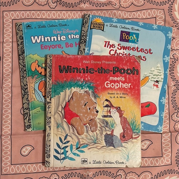 🍓Vintage Winnie the Pooh Little Golden Books Set of 3 - Picture 1 of 3